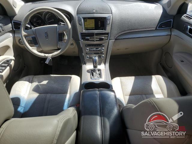 2LMHJ5AT0ABJ06003 2010 LINCOLN MKT photo no. 8
