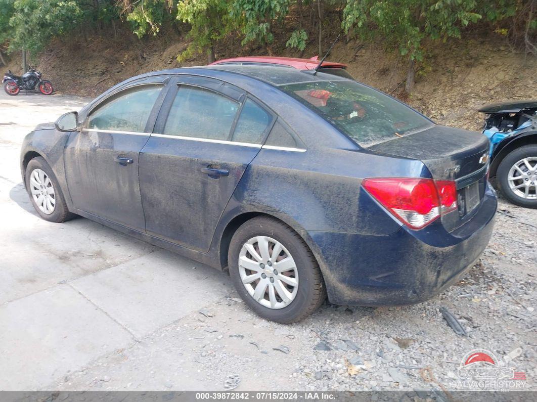1G1PF5S92B7126014 2011 CHEVROLET CRUZE photo no. 3