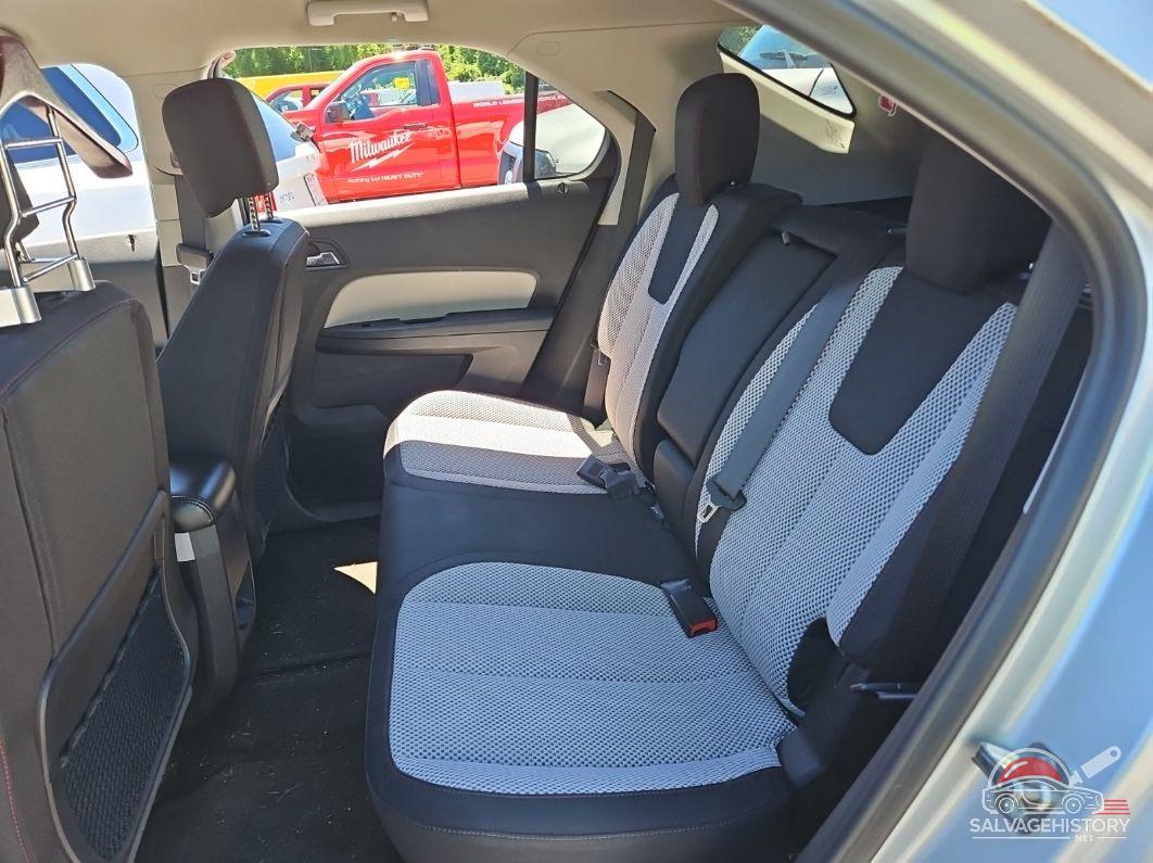 2GNFLFEK0H6183781 2017 CHEVROLET EQUINOX photo no. 4