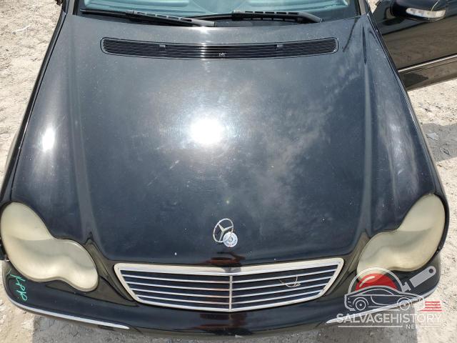 WDBRF40J74F514399 2004 MERCEDES-BENZ C-CLASS photo no. 11