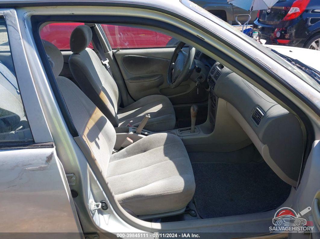 1NXBR12E81Z465354 2001 TOYOTA COROLLA photo no. 5