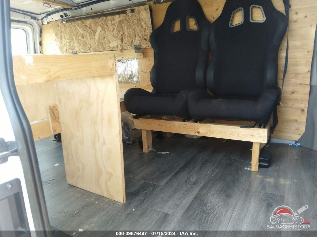 1FTNE2EL0ADA59646 2010 FORD E-250 photo no. 8