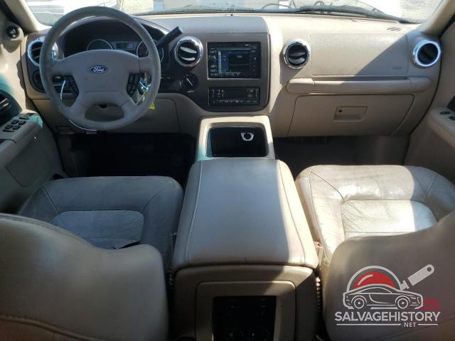 1FMFU18575LA23085 2005 FORD EXPEDITION photo no. 8