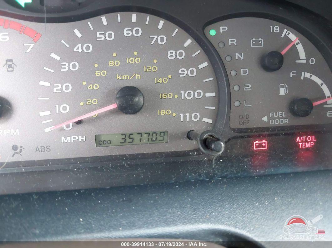 5TDBT44A32S090464 2002 TOYOTA SEQUOIA photo no. 7