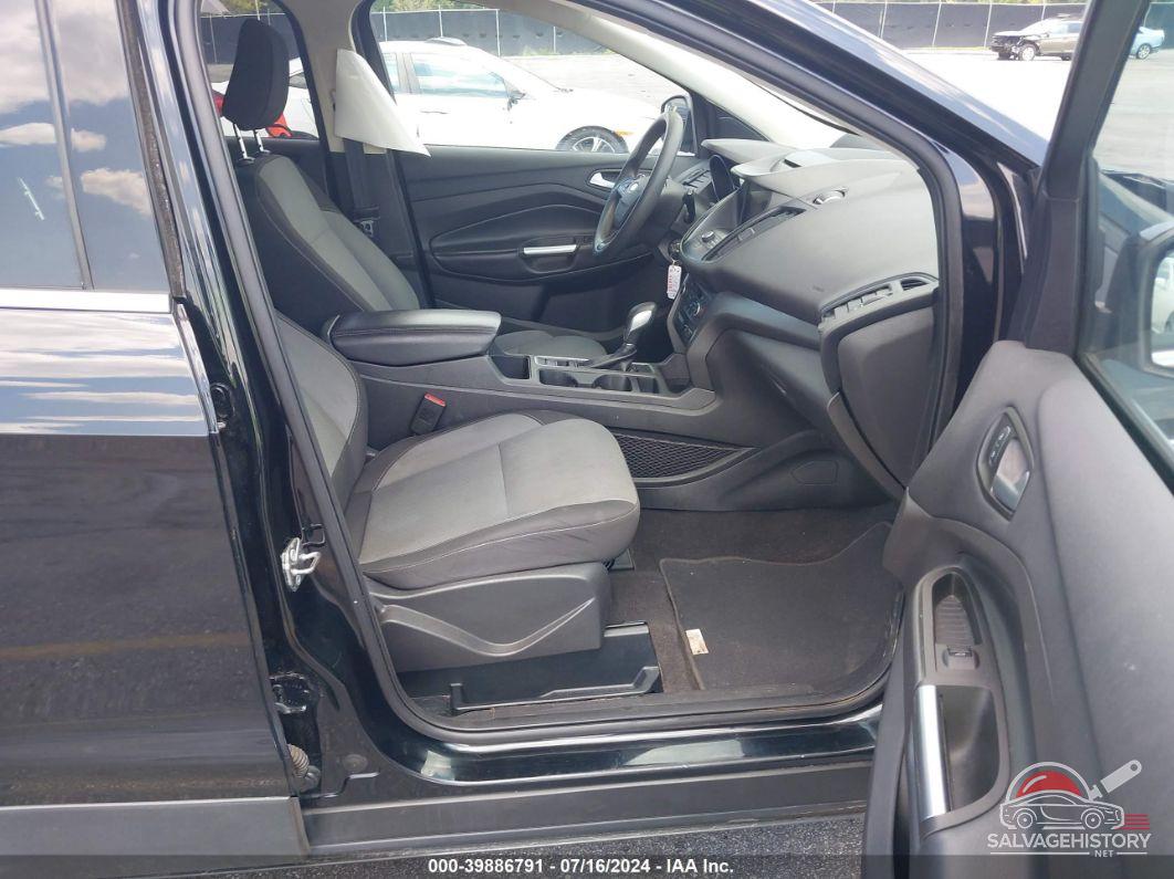 1FMCU0GD3JUC54866 2018 FORD ESCAPE photo no. 5