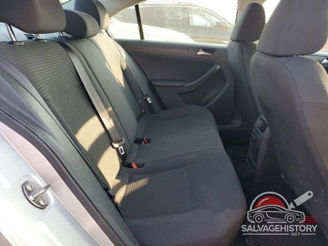3VW1K7AJ1FM271389 2015 VOLKSWAGEN JETTA photo no. 10
