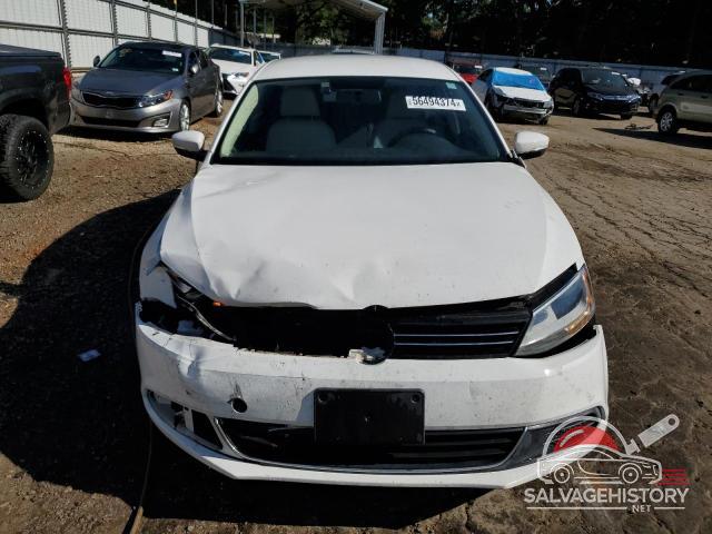 3VWBP7AJ5DM356321 2013 VOLKSWAGEN JETTA photo no. 5