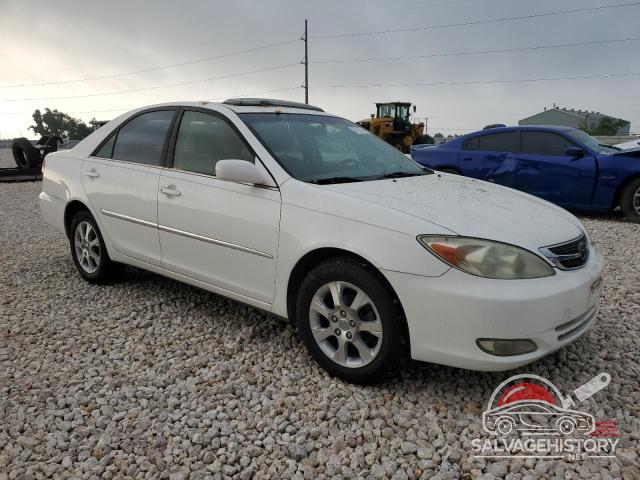 JTDBE32K840262204 2004 TOYOTA CAMRY photo no. 4