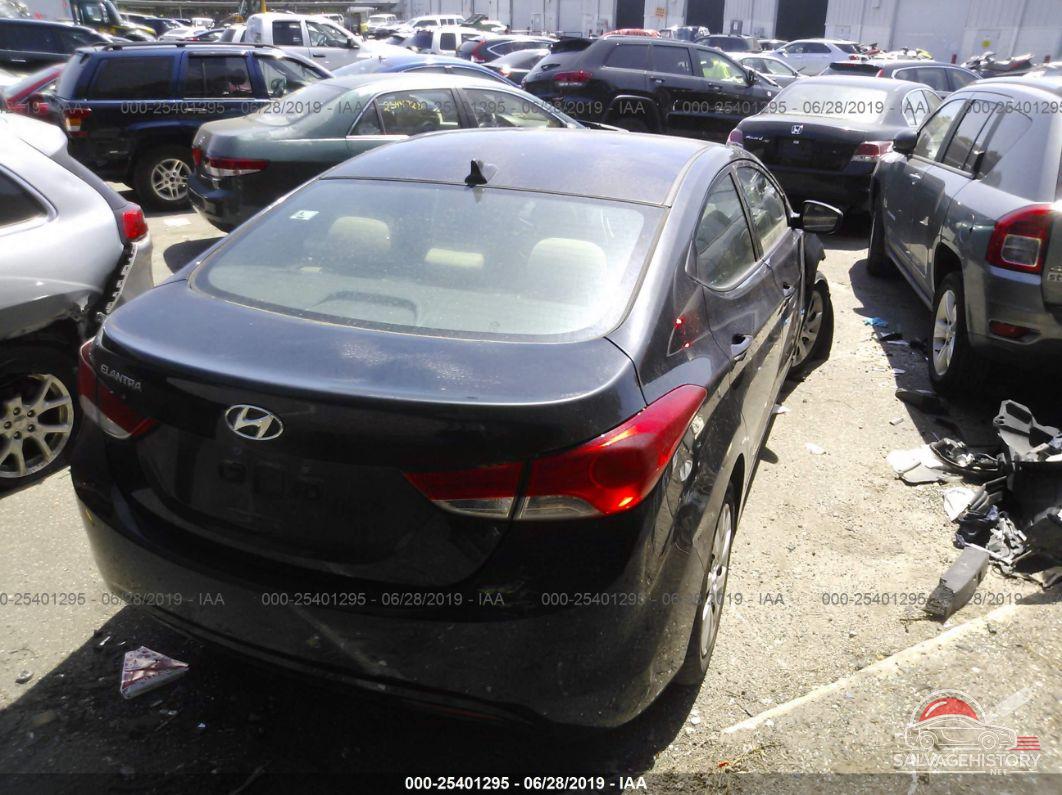 5NPDH4AE9DH198422 2013 HYUNDAI ELANTRA photo no. 4