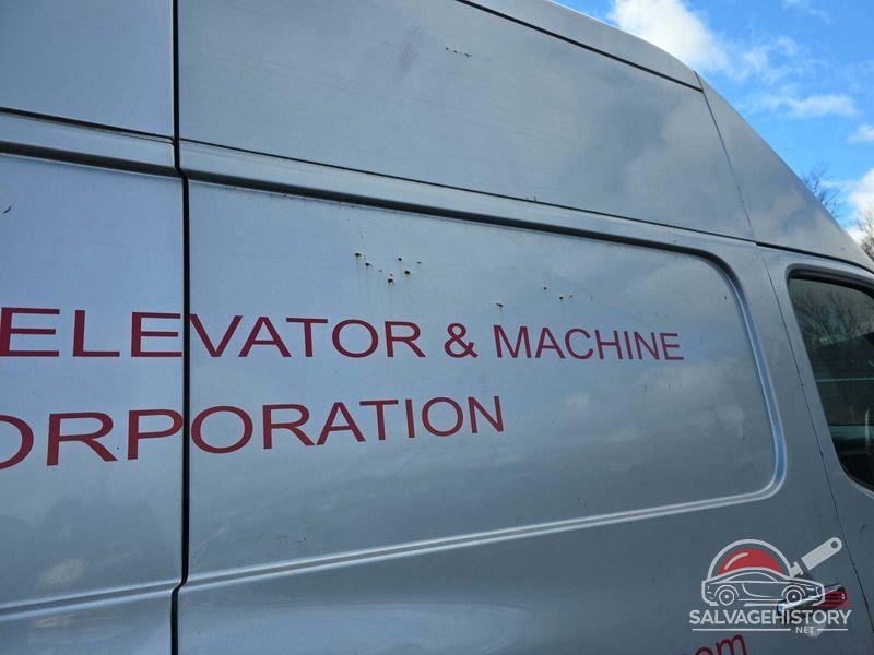 1N6AF0LY4CN103978 2012 NISSAN NV photo no. 7