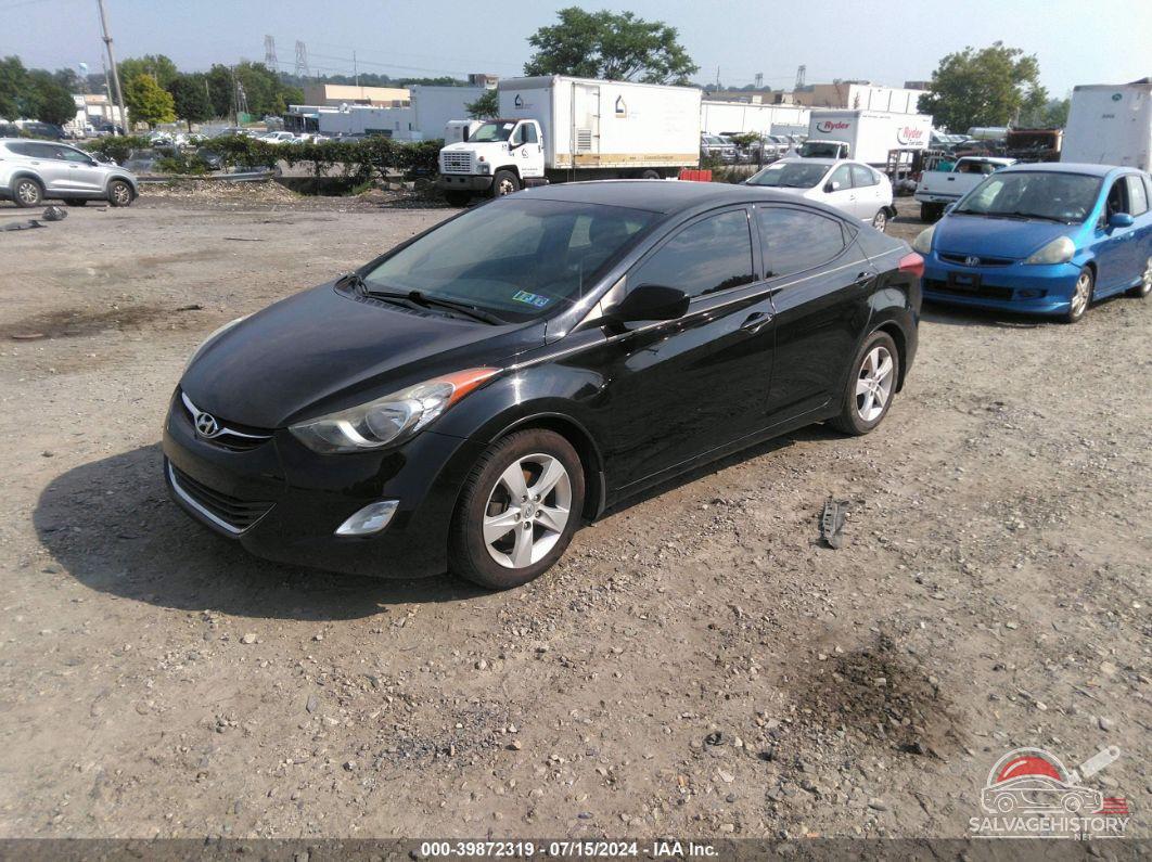 5NPDH4AE2DH246133 2013 HYUNDAI ELANTRA photo no. 2