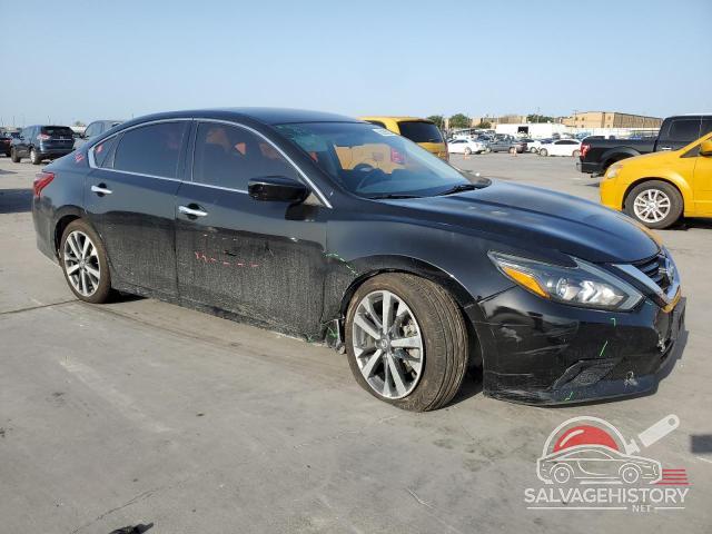1N4AL3AP5HC475555 2017 NISSAN ALTIMA photo no. 4