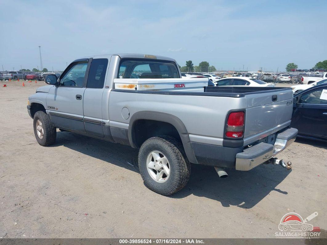 1B7HF13Z81J256934 2001 DODGE RAM 1500 photo no. 3