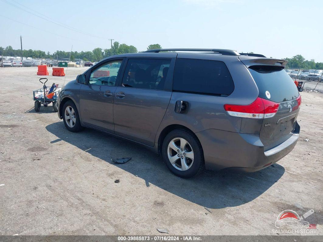 5TDKK3DC1BS098321 2011 TOYOTA SIENNA photo no. 3