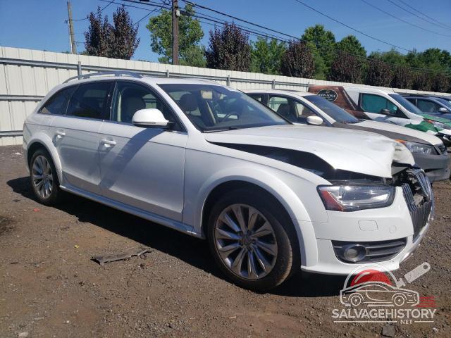 WA1UFAFL2FA116305 2015 AUDI A4 photo no. 4