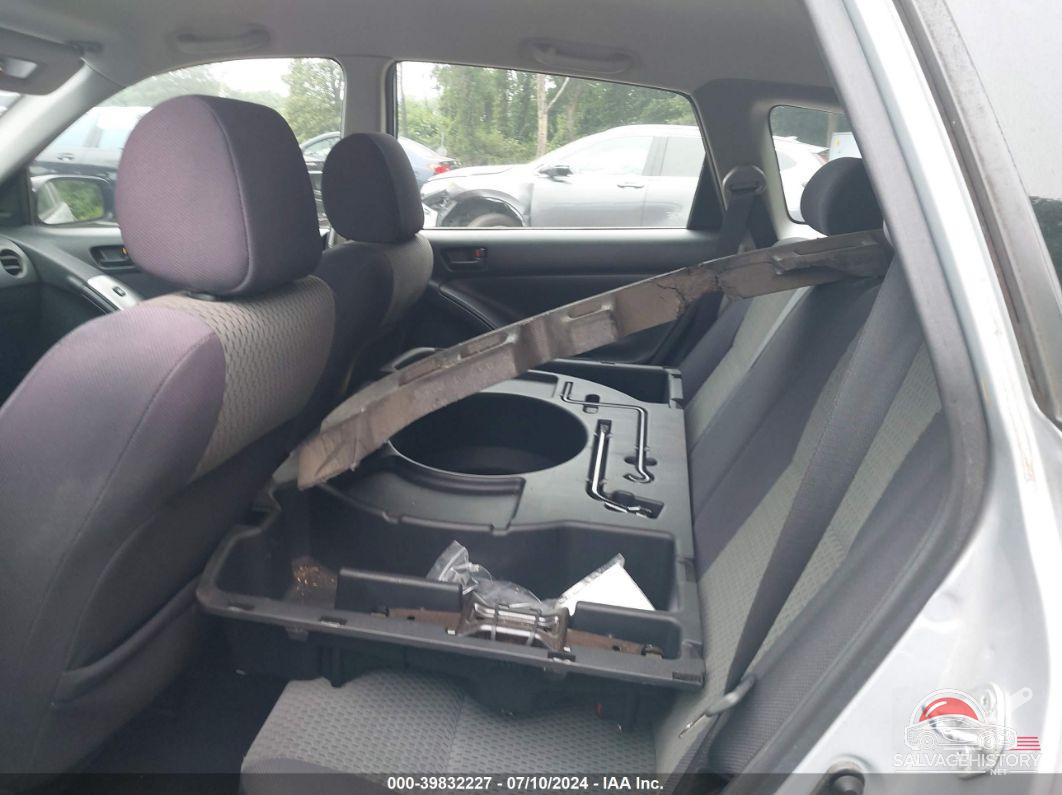 2T1LR32E26C561831 2006 TOYOTA MATRIX photo no. 8