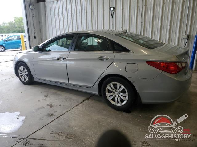 5NPEB4AC1BH174990 2011 HYUNDAI SONATA photo no. 2