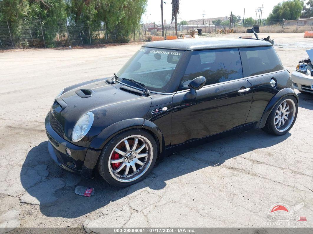 WMWRE33443TD66846 2003 MINI COOPER S photo no. 2