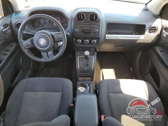 1C4NJDBB8GD662355 2016 JEEP COMPASS photo no. 8
