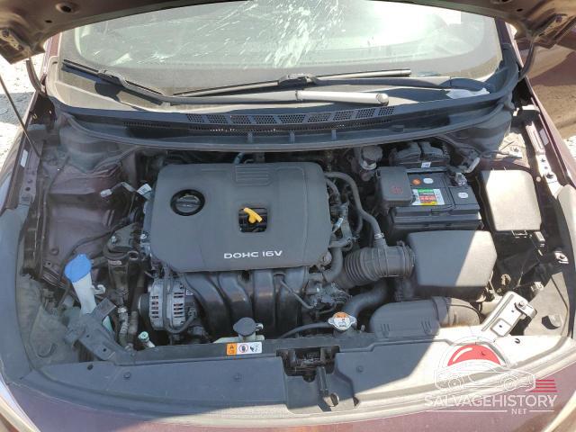 3KPFL4A78HE151465 2017 KIA FORTE photo no. 11