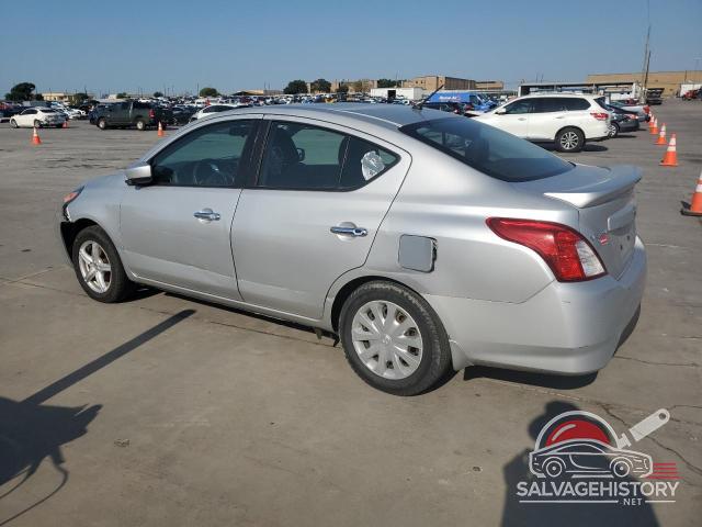 3N1CN7APXJK398978 2018 NISSAN VERSA photo no. 2