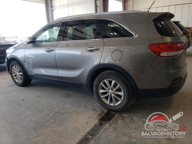 5XYPGDA59HG229424 2017 KIA SORENTO photo no. 2