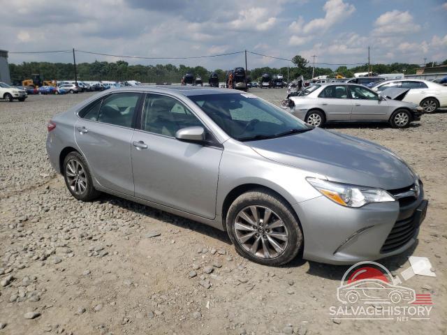 4T1BF1FK5HU679947 2017 TOYOTA CAMRY photo no. 4