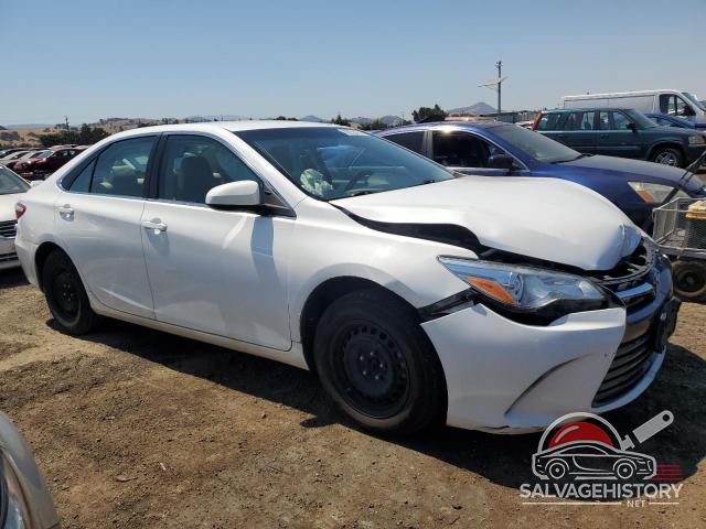 4T1BF1FK1HU692131 2017 TOYOTA CAMRY photo no. 4