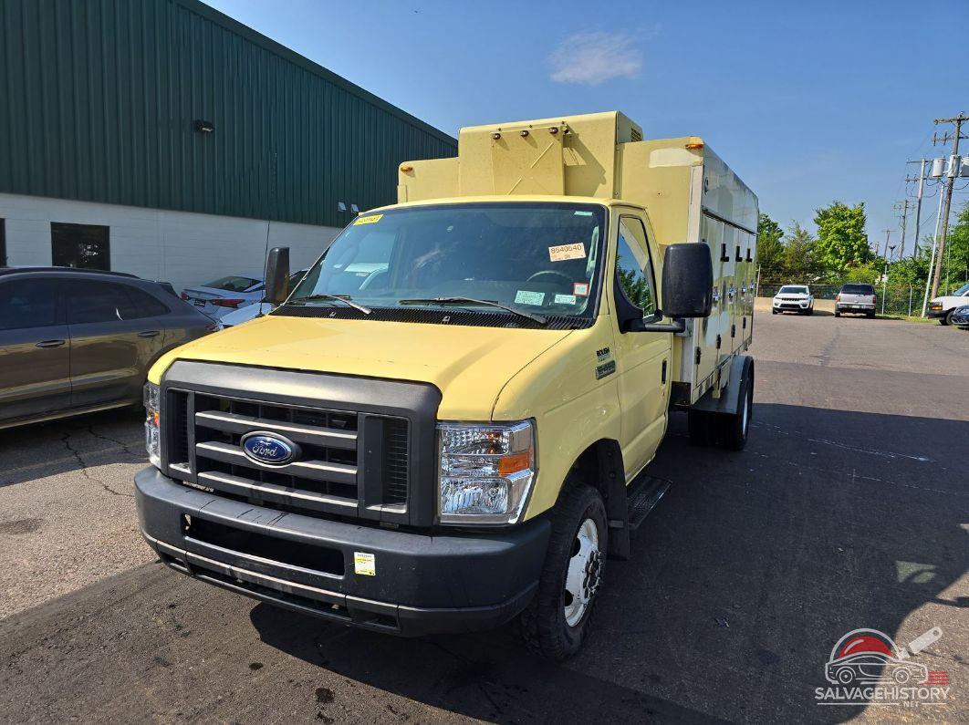 1FDXE4FSXKDC57707 2019 FORD E-450 CUTAWAY photo no. 7