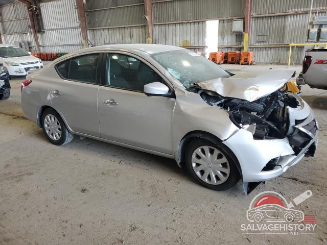 3N1CN7AP1GL827797 2016 NISSAN VERSA photo no. 4