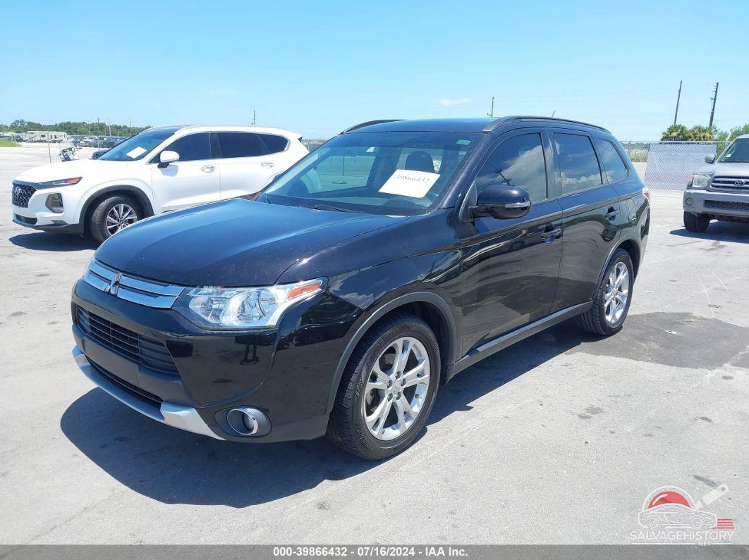 JA4AD3A35FZ012100 2015 MITSUBISHI OUTLANDER photo no. 2
