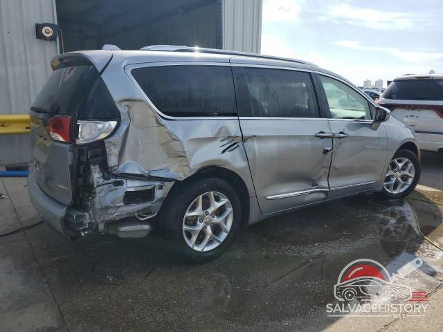 2C4RC1GG7LR147899 2020 CHRYSLER PACIFICA photo no. 3