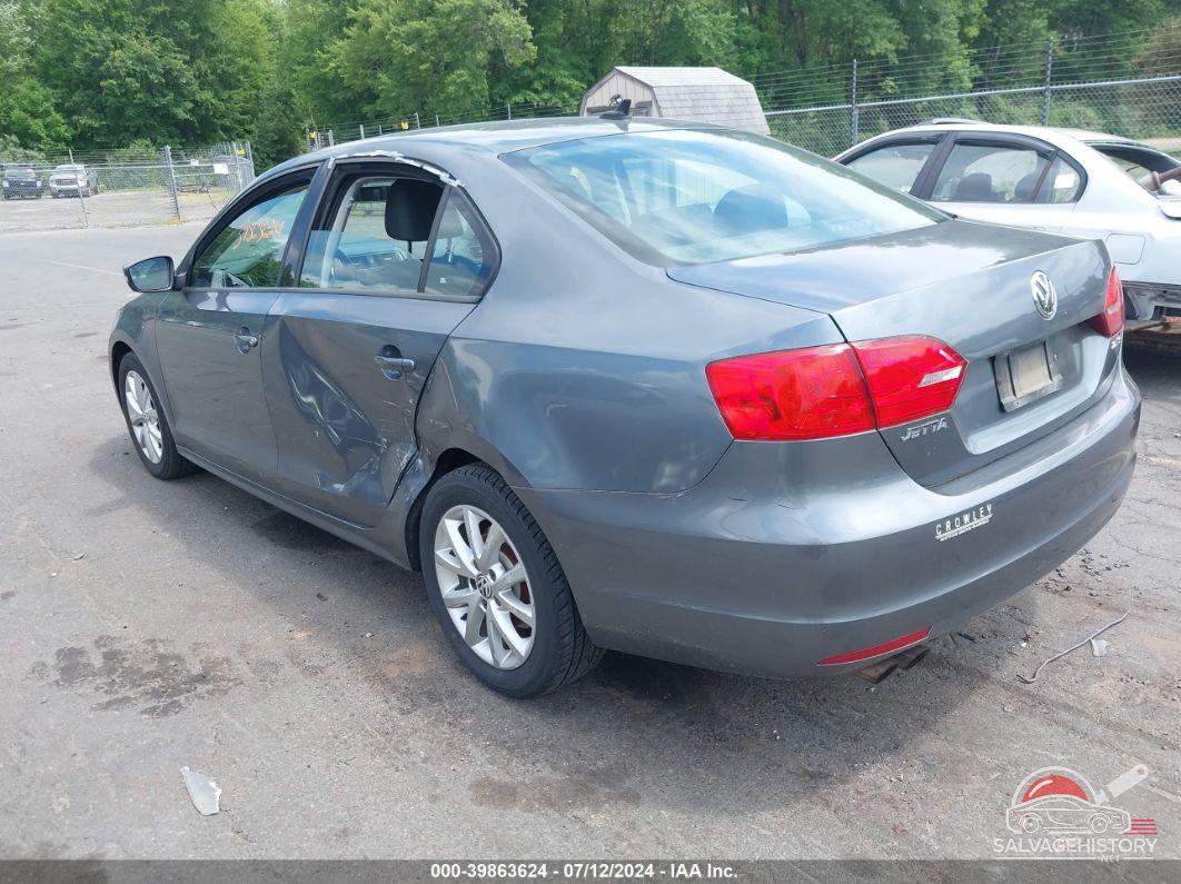 3VWDZ7AJ1BM320321 2011 VOLKSWAGEN JETTA photo no. 3