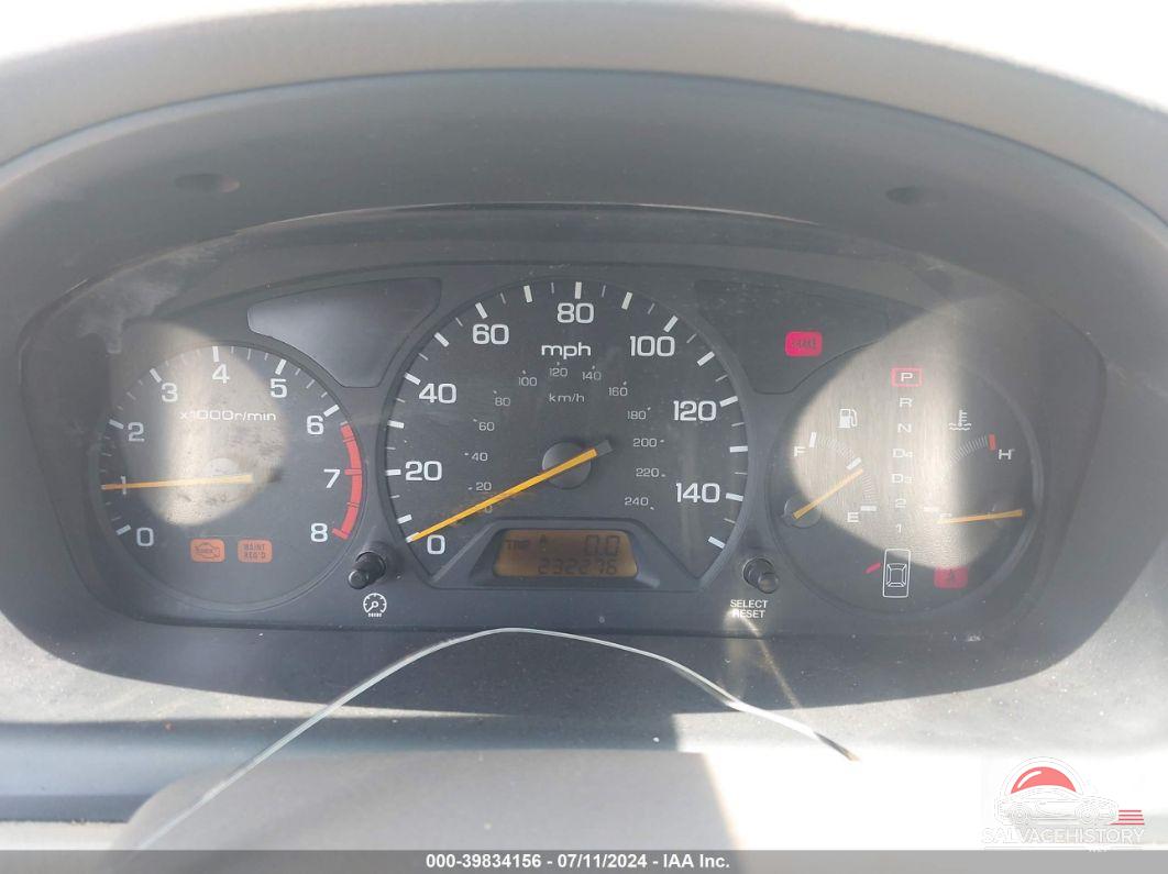 1HGCG1650WA071396 1998 HONDA ACCORD photo no. 7