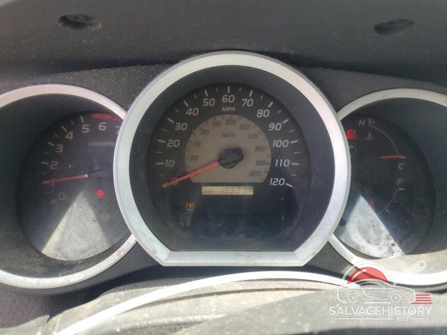 5TELU42NX8Z520168 2008 TOYOTA TACOMA photo no. 9