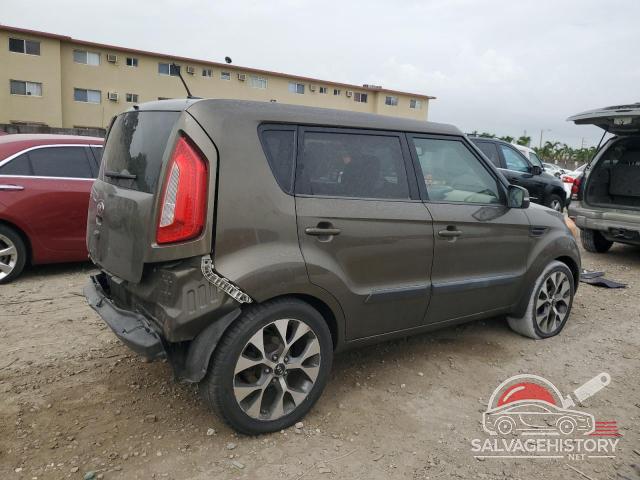 KNDJT2A67D7526276 2013 KIA SOUL photo no. 3