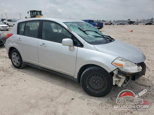 3N1BC1CP8BL388876 2011 NISSAN VERSA photo no. 4