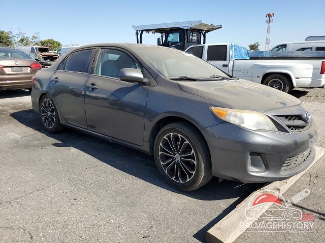 2T1BU4EE2CC833513 2012 TOYOTA COROLLA photo no. 4