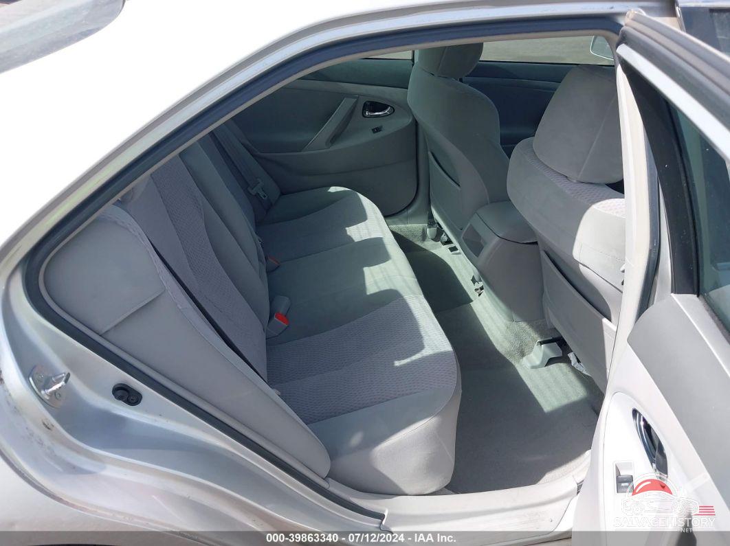 4T1BF3EK2BU598795 2011 TOYOTA CAMRY photo no. 8
