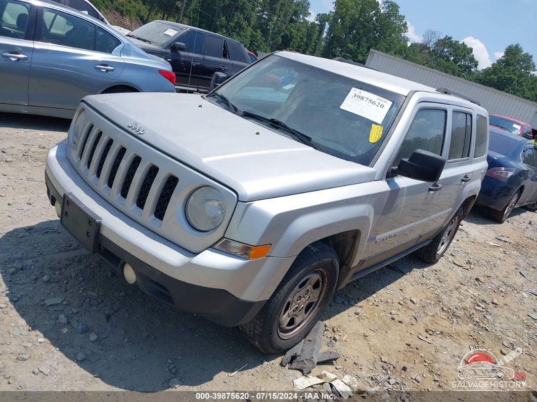 1C4NJPBA2ED552911 2014 JEEP PATRIOT photo no. 2