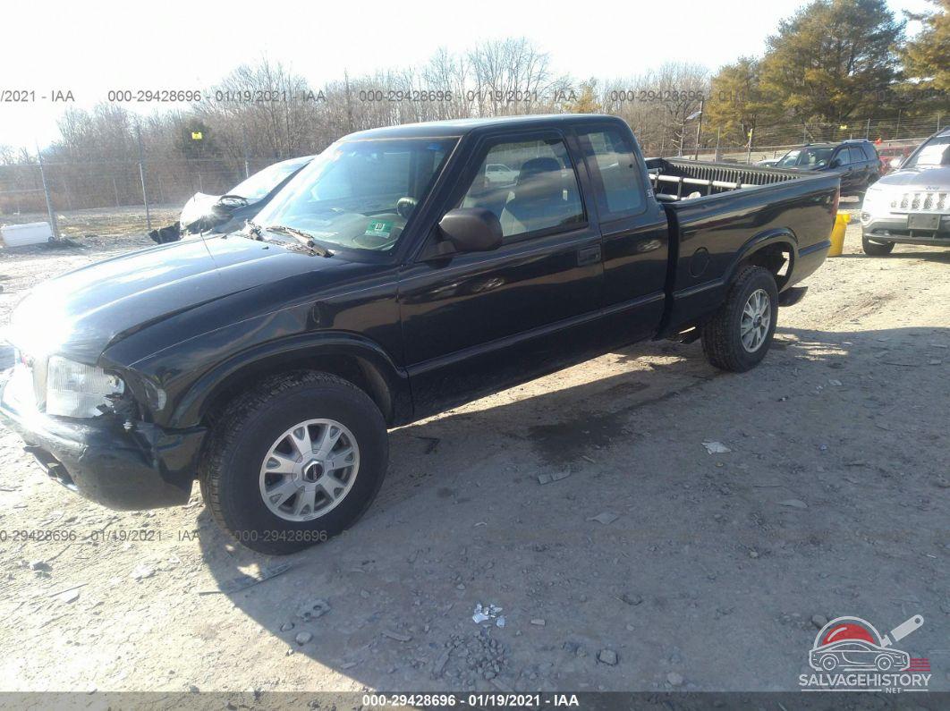 1GTDT19X838264846 2003 GMC SONOMA photo no. 2