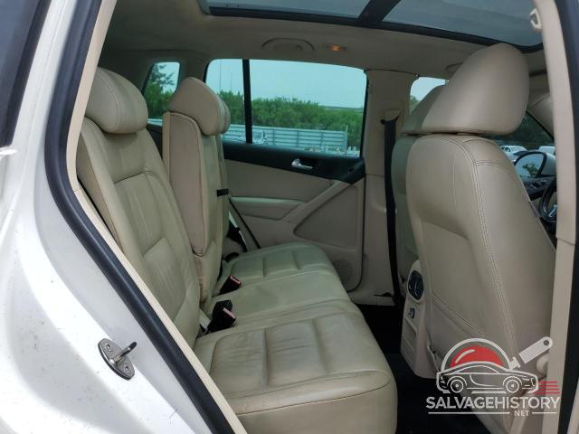 WVGAV7AX8BW513373 2011 VOLKSWAGEN TIGUAN photo no. 10