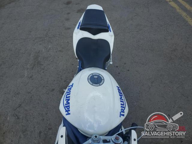 SMTD00NS3AJ414088 2010 TRIUMPH CAR DAYTONA photo no. 5