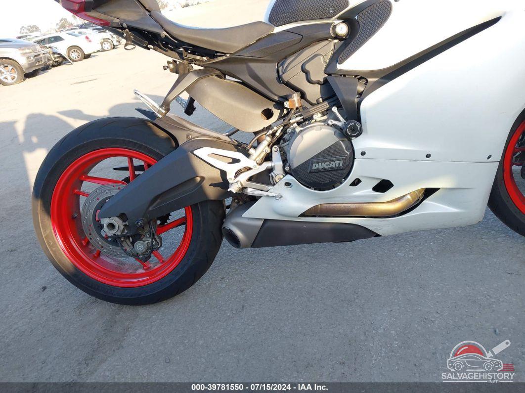 ZDM14B1W4HB005732 2017 DUCATI SUPERBIKE photo no. 8
