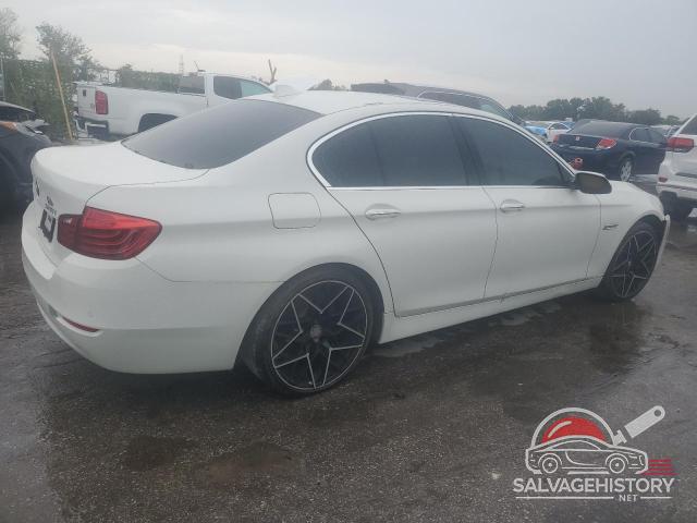 WBA5A5C55FD516151 2015 BMW 5 SERIES photo no. 3