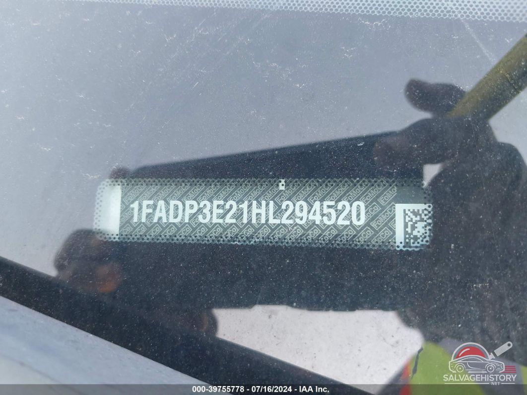 1FADP3E21HL294520 2017 FORD FOCUS photo no. 9