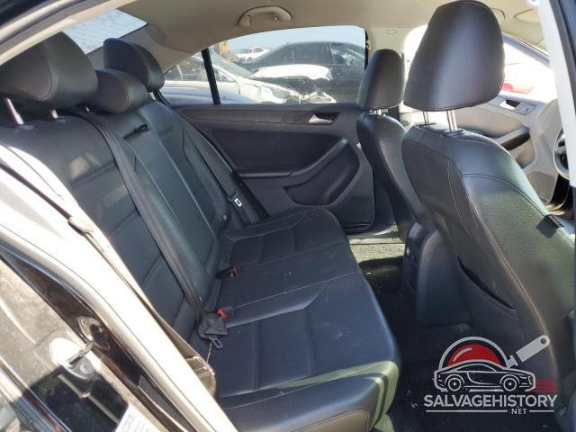 3VWD17AJ2EM390003 2014 VOLKSWAGEN JETTA photo no. 10
