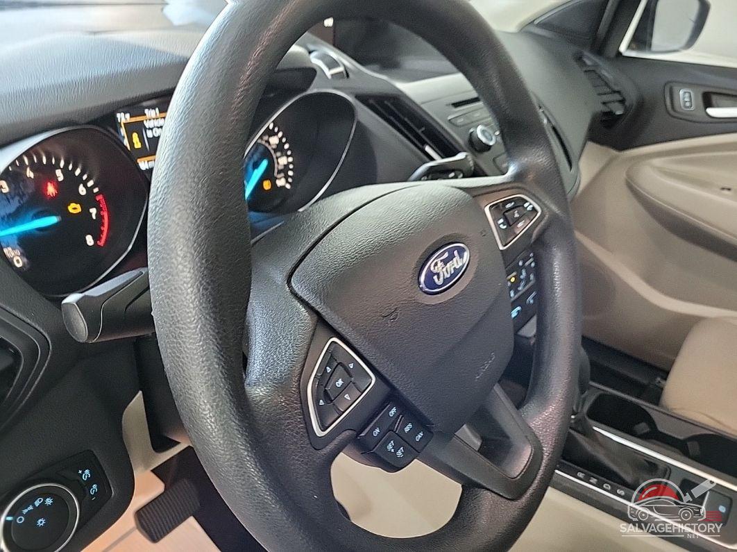 1FMCU9GD4JUC36137 2018 FORD ESCAPE photo no. 9