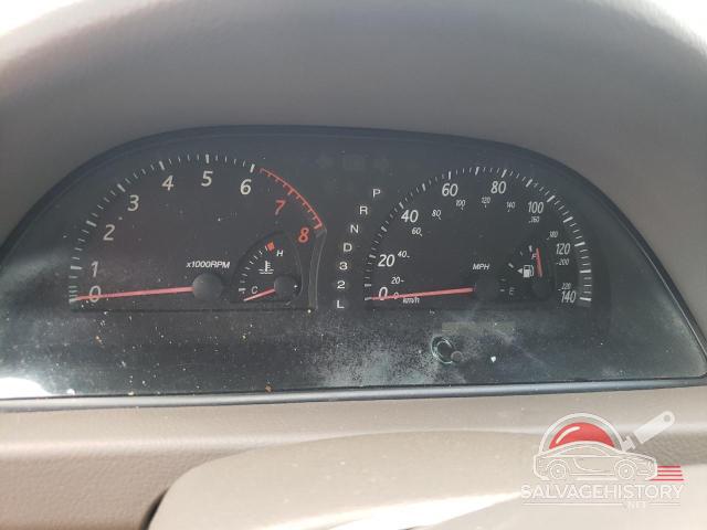 4T1BF32K94U576705 2004 TOYOTA CAMRY photo no. 9