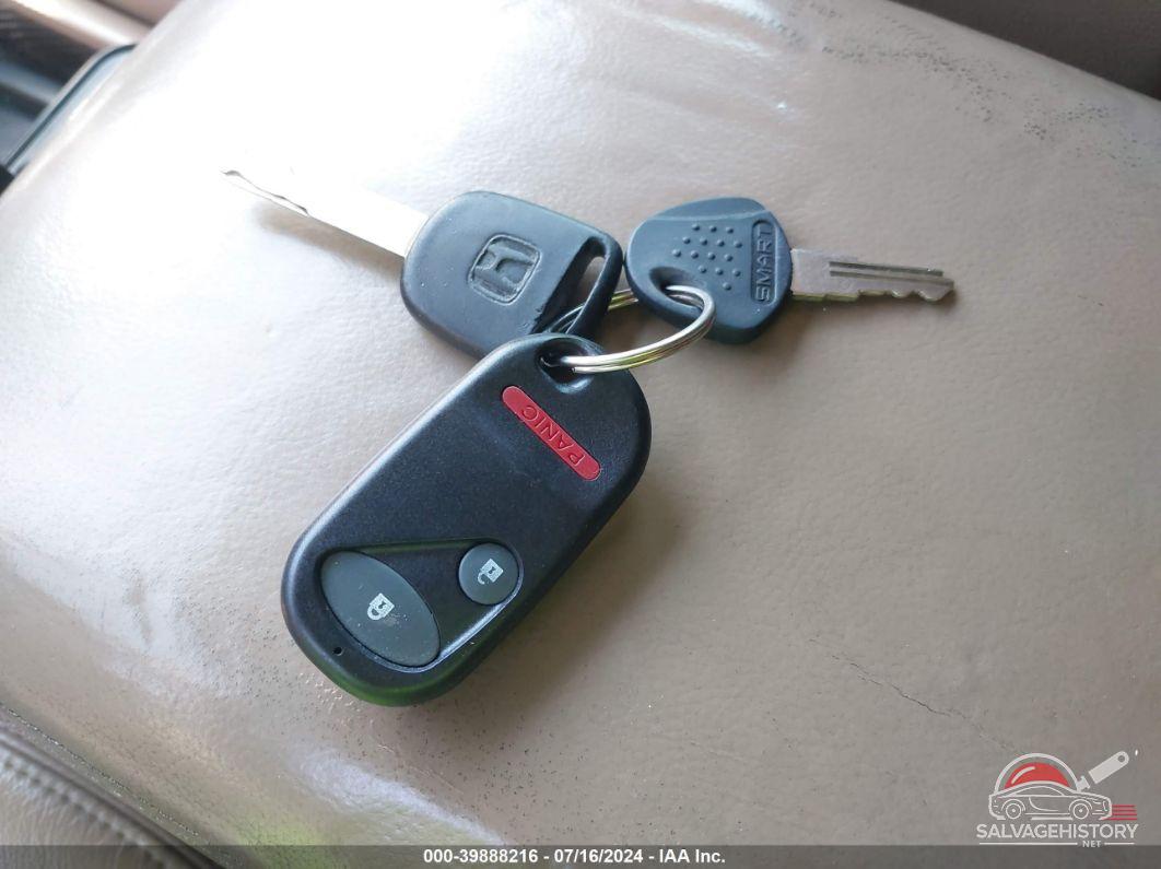 2HKYF185X4H615803 2004 HONDA PILOT photo no. 11